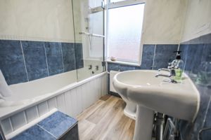 Photo 25- click for photo gallery